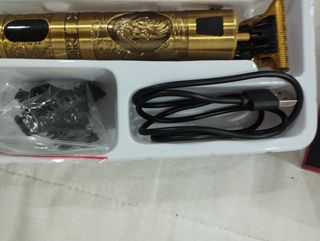 Máquina de cortar cabelo profissional