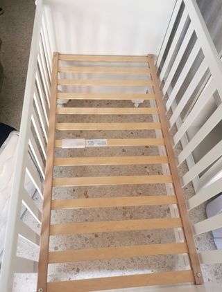Cuna y mueble cambiador bañera
