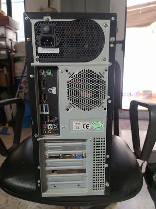 Torre PC, procesador de 8 nucleos 
