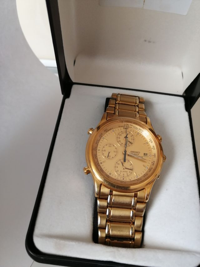 Reloj Seiko Quartz world time.