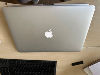 Macbook Pro Retina 15” (Mid 2012)