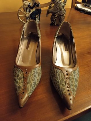 Zapato Adolfo Domínguez 