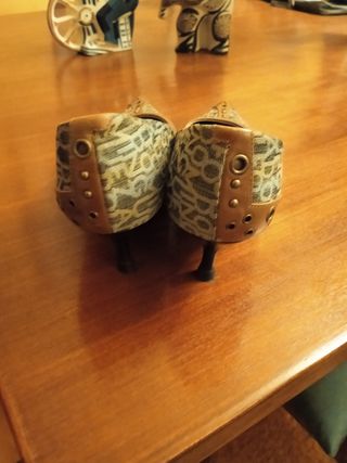 Zapato Adolfo Domínguez 