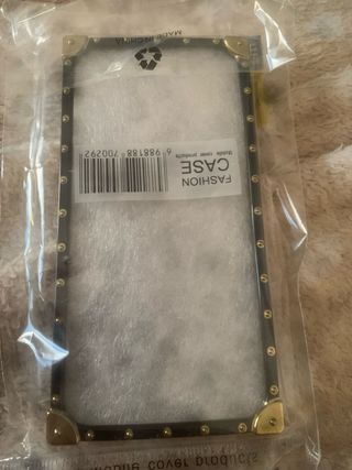 Funda de movil sin usar iphone 12mini