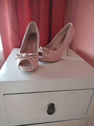 Zapatos color Nude, T-37
