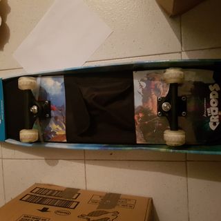Skateboard , monopatin 4 ruedas con luces