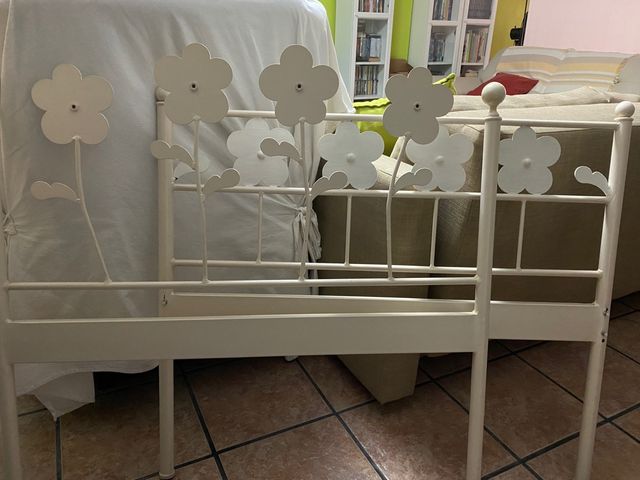 cama hierro infantil color marfil