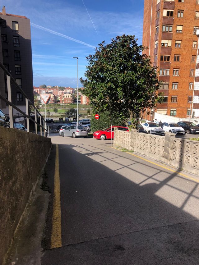 Garaje cerrado en alquiler