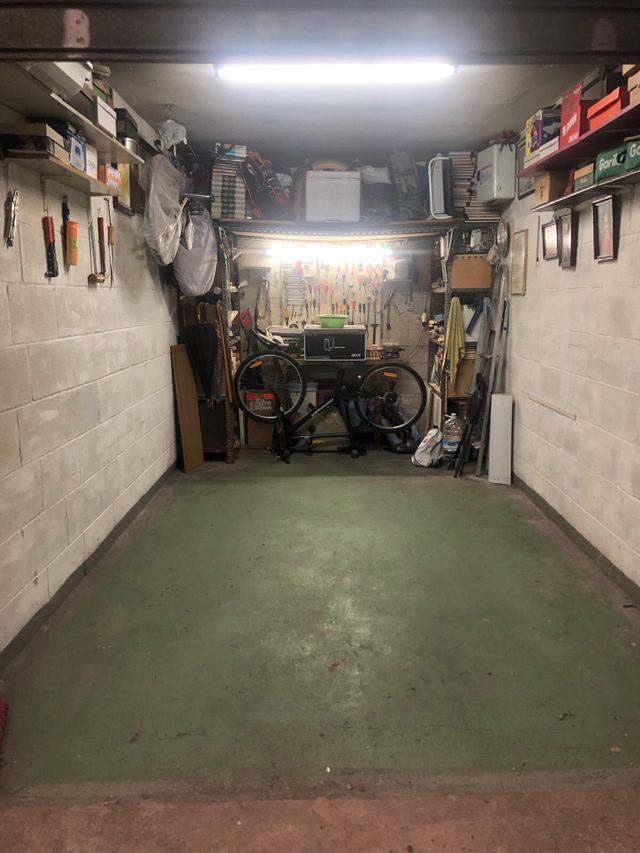 Garaje cerrado en alquiler