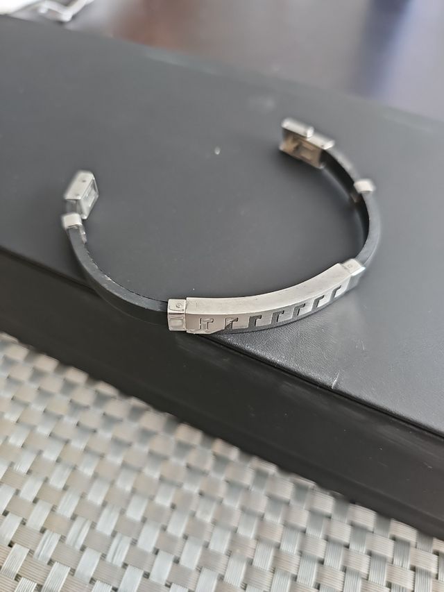 Pulsera de cuero con acero