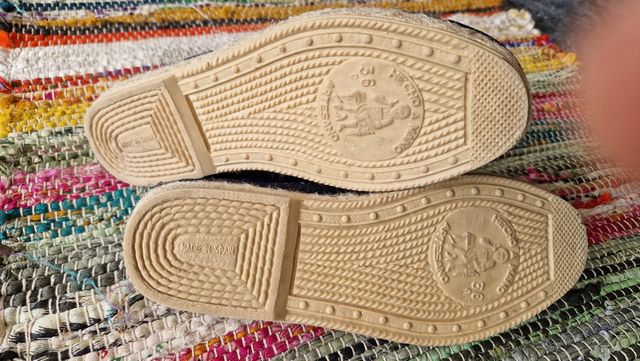 Zapato mocasin artesano hecho a mano