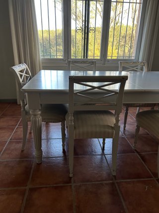 Mesa comedor y sillas de caoba maciza
