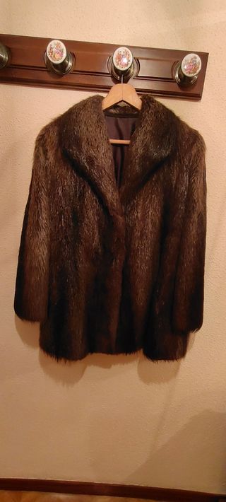 Chaquetón señora piel. 