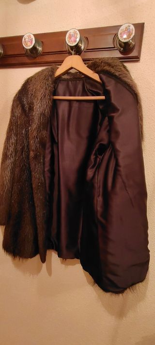 Chaquetón señora piel. 