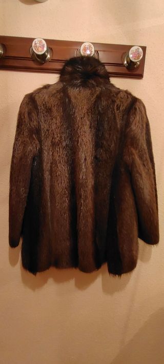 Chaquetón señora piel. 