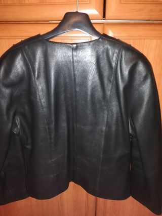 Traje chaqueta en cuero T. 44