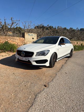 Mercedes-Benz Clase CLA 2015