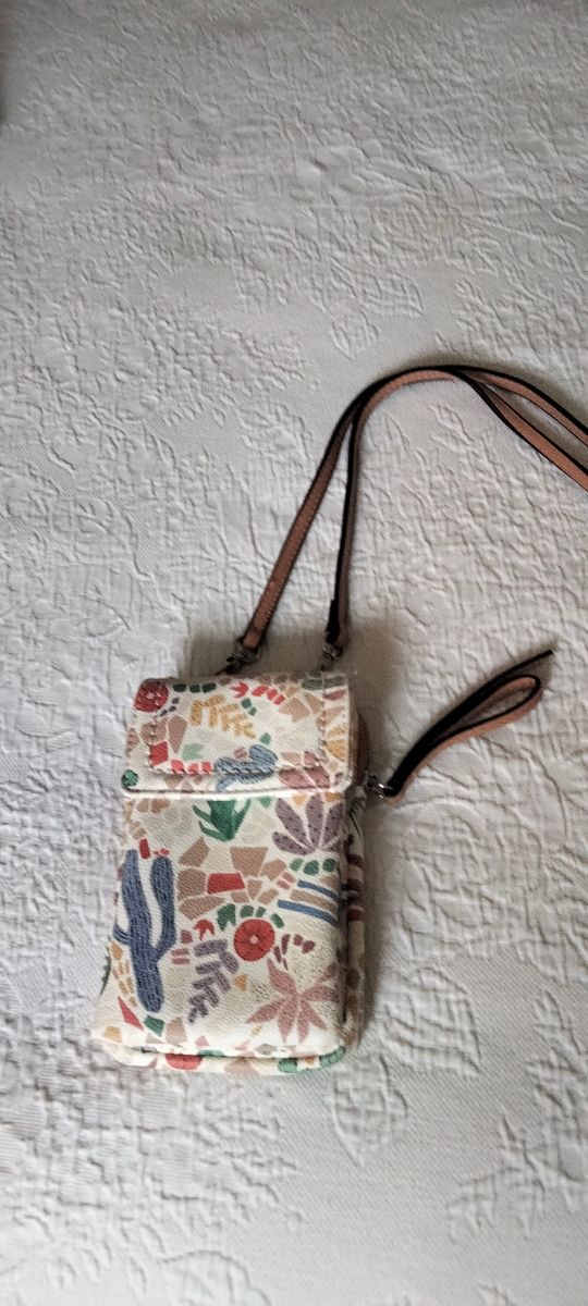 Bolsito Móvil y monedero Parfois