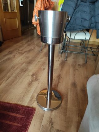 Cubitera con pie acero inoxidable