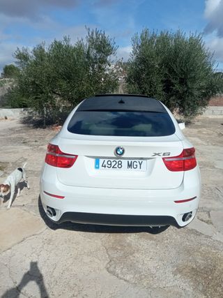 BMW X6 2011
