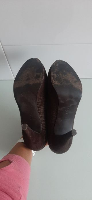 Zapato marrón con cordón