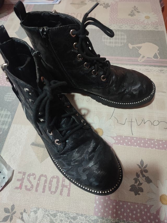 Botas negras 35 niña