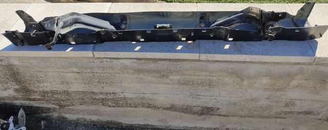 Toyota 4 runner. PARACHOQUE TRASERO