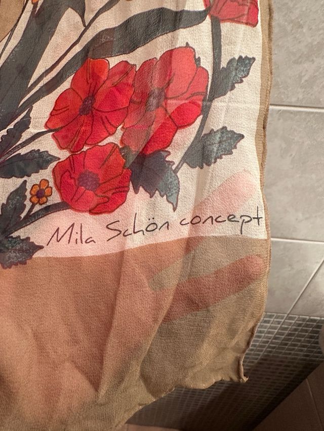 Foulard con fiori vintage