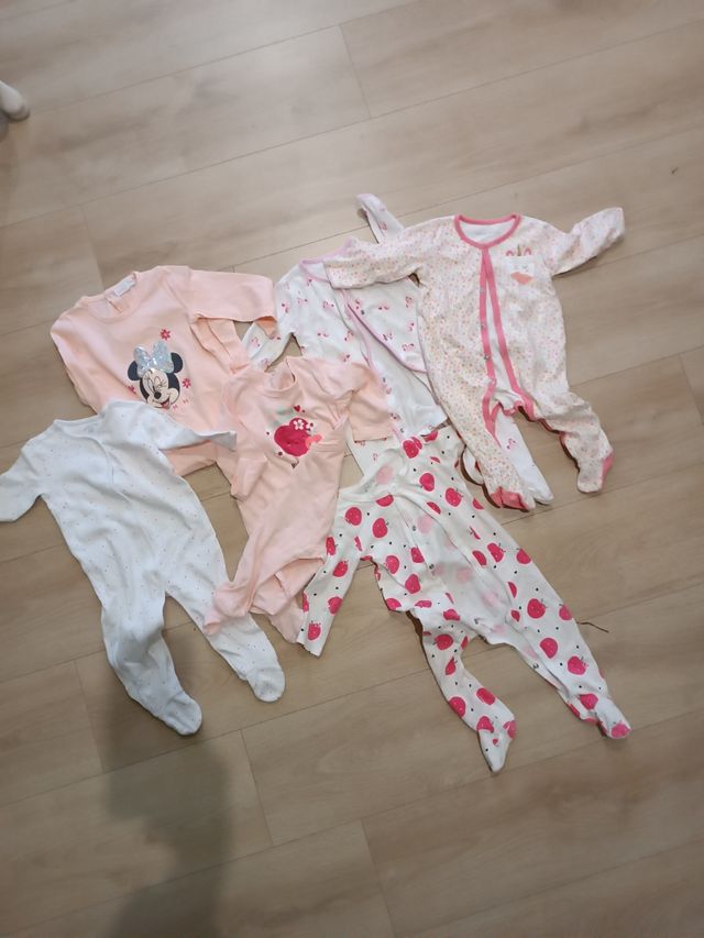 Lote de 6 pijamas 9-12 meses