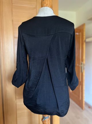 Blusa manga 3/4 Stradivarius.