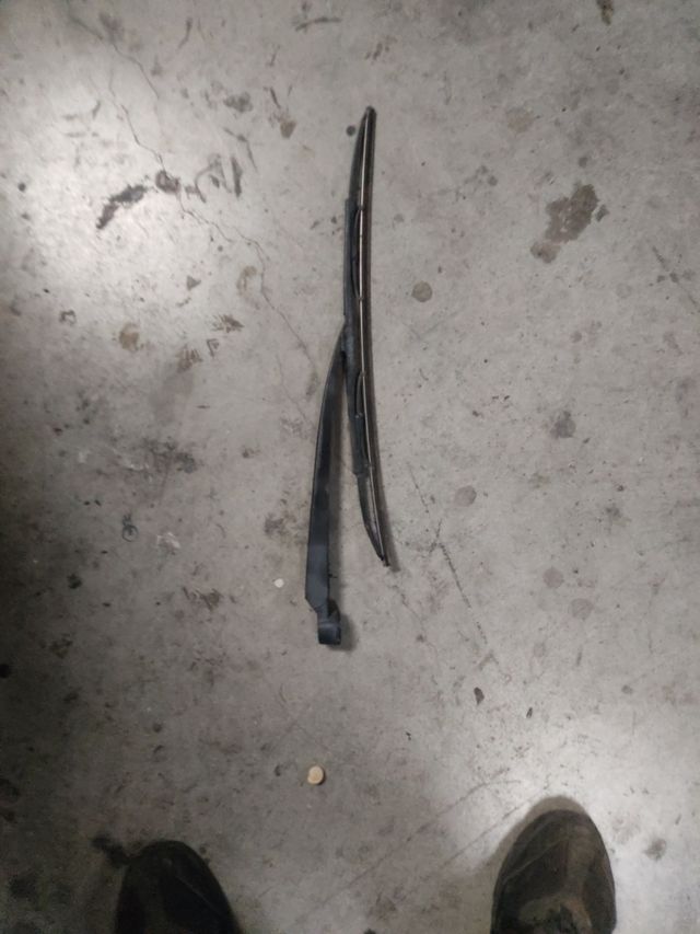 BMW E39 brazo limpia parabrisas trasero