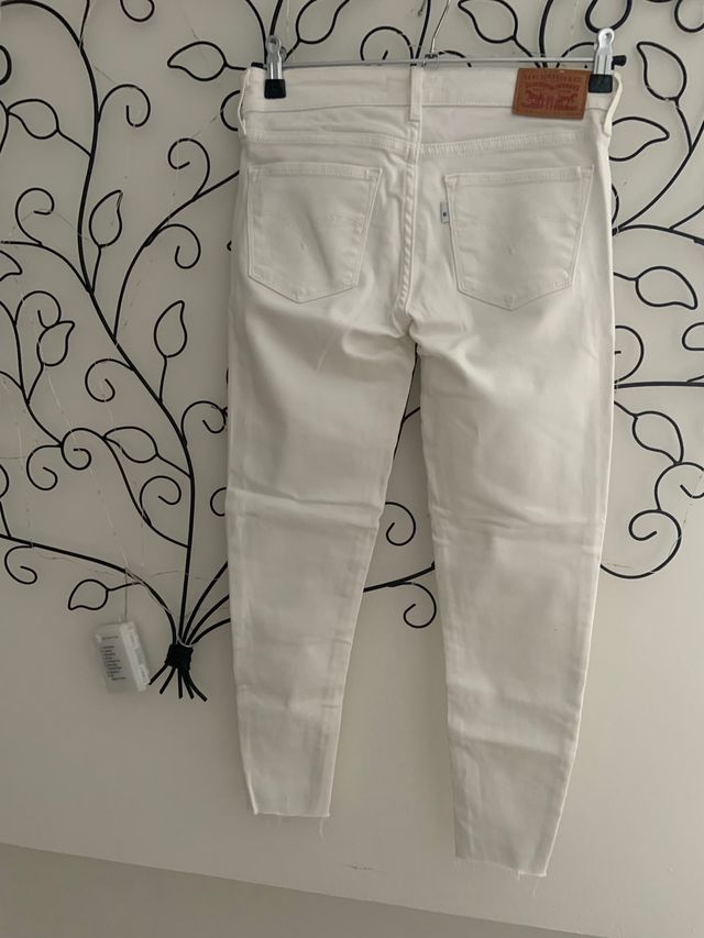 BLACK FRIDAY Levis Jeans Branco