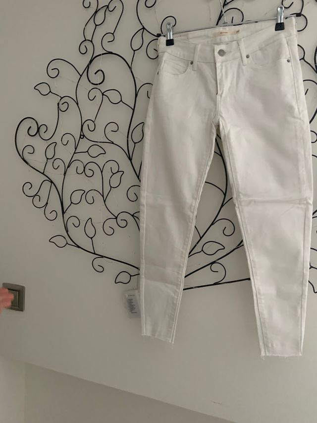 BLACK FRIDAY Levis Jeans Branco