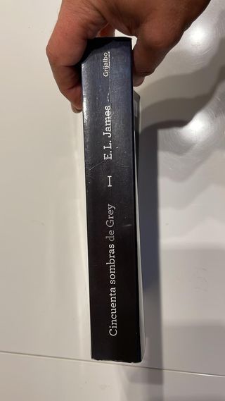 Libro Cincuenta sombras de grey