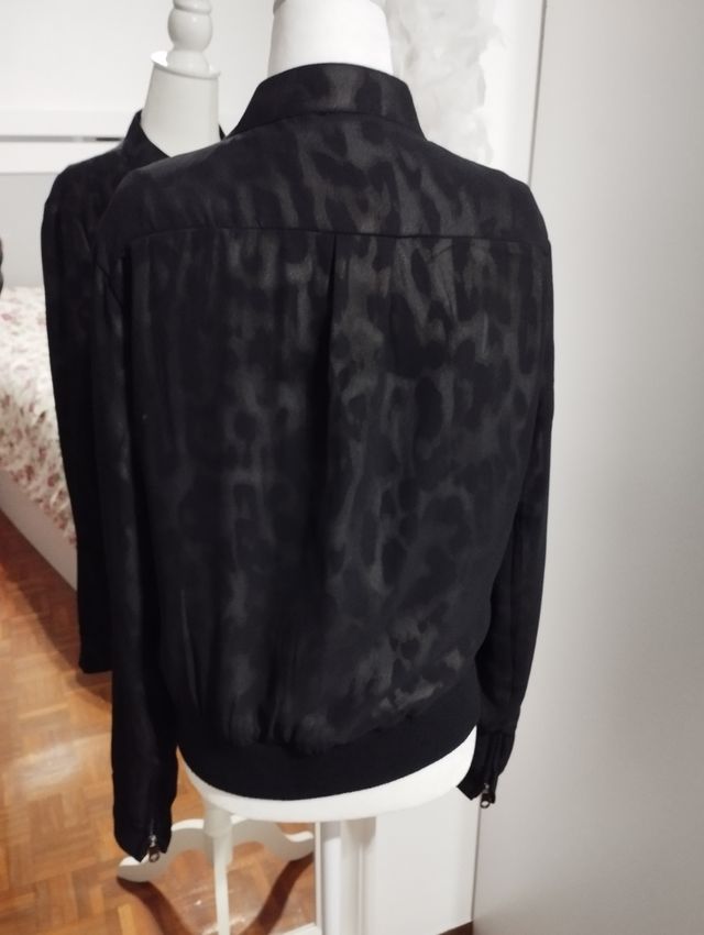 Cazadora gasa Animal Print