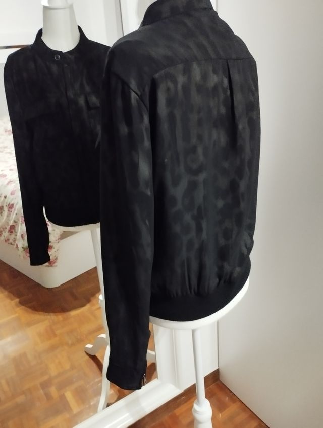 Cazadora gasa Animal Print