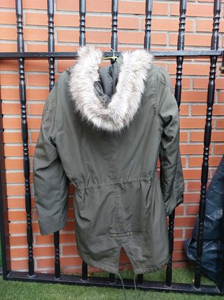 *SUPER OFERTA* Parka fina con capucha