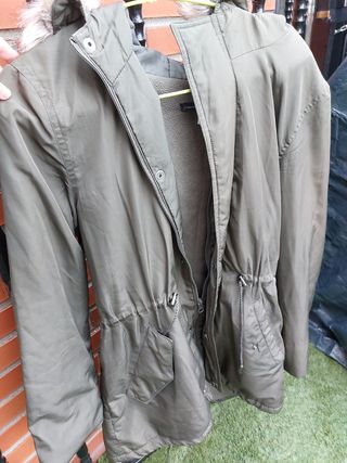 *SUPER OFERTA* Parka fina con capucha