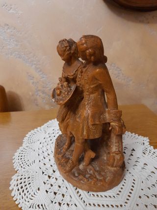 Statuetta innamorati.