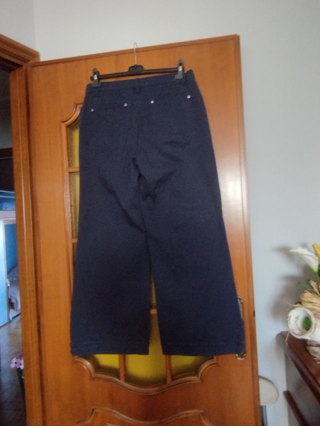 Pantalone blu in cotone spesso