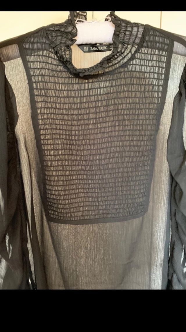 Camisa larga negra transparente Zara