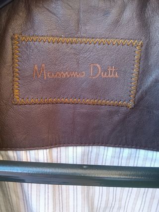 Cazadora de piel Massimo Dutti. talla L/40