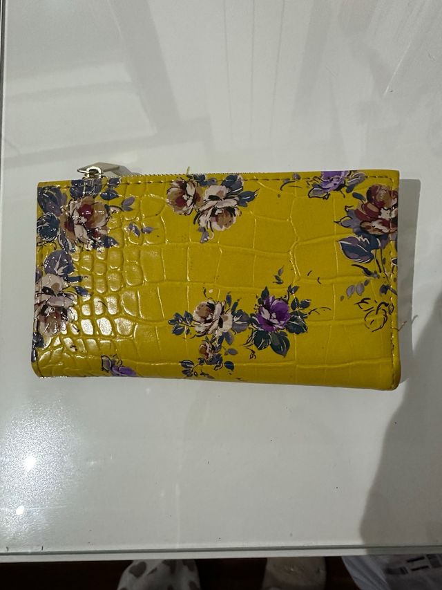 Cartera flores