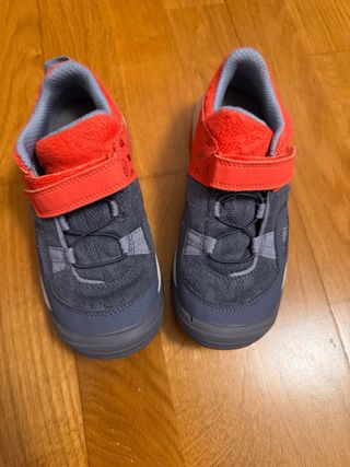 Tenis de trekking talla 32