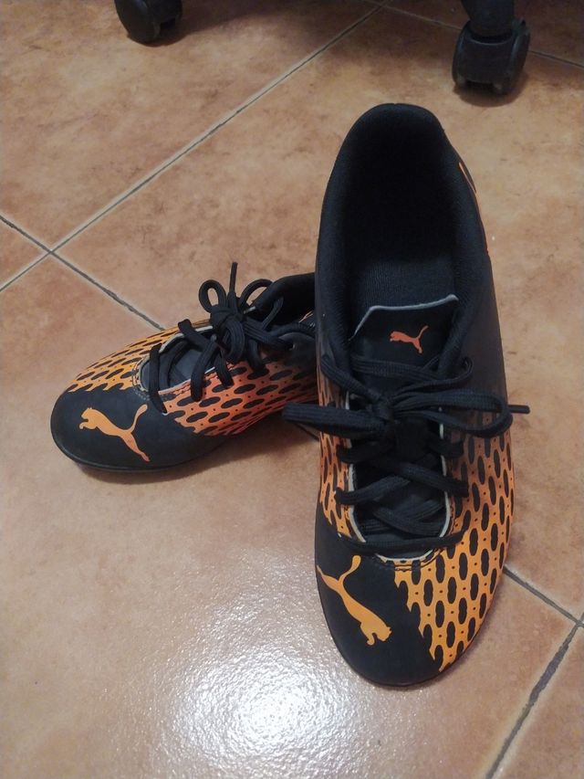 Zapatillas futbol medio taco Puma