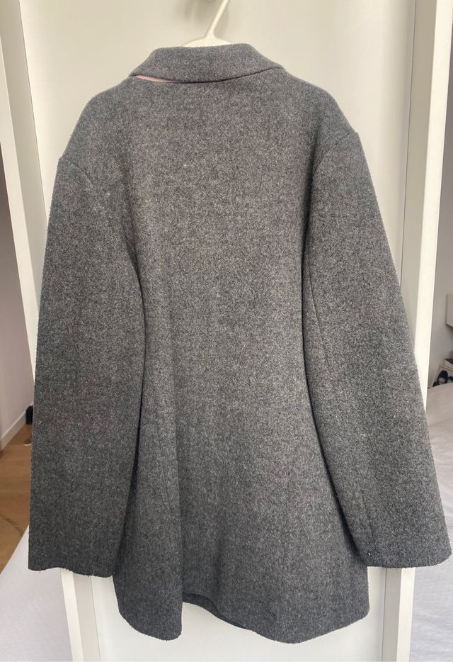 Abrigo gris de niña IKKS.