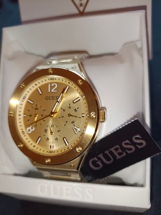 RELOJ GUESS DORADO,  NUEVO A ESTRENAR