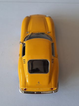MINIATURA FERRARI 275 GTB DE COLECCIÓN 1:43