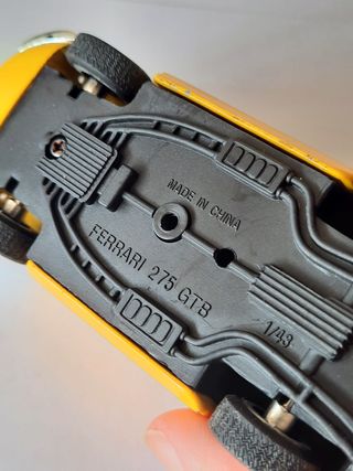 MINIATURA FERRARI 275 GTB DE COLECCIÓN 1:43