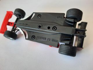 MINIATURA FERRARI F1 2002 DE COLECCIÓN 1:43
